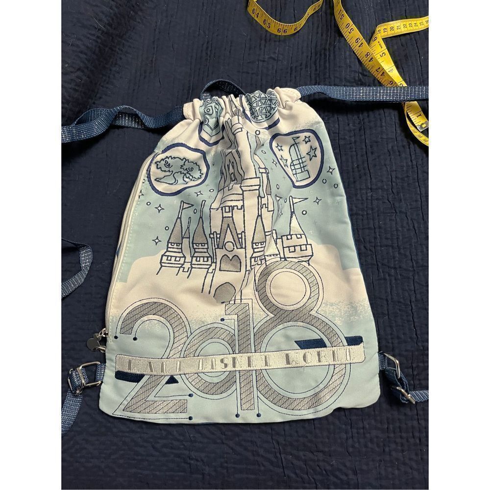 disney 2018 magic kingdom drawstring bag